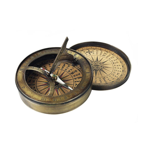 18th C. Sundial and Compass <br> (Ø 8.5 x H 2.5) cm