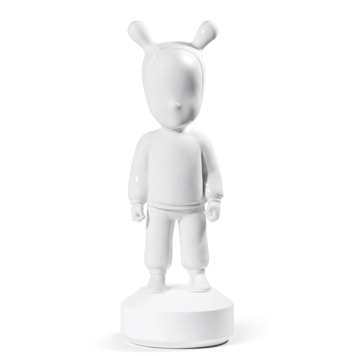 The Guest Figurine <br> White <br> (L 19 x W 19 x H 52) cm