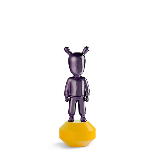The Guest Figurine <br> 
Purple <br>
(L 11 x W 11 x H 30) cm