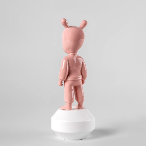 The Guest Figurine <br>
Pink
<br> (L 11 x W 11 x H 30) cm