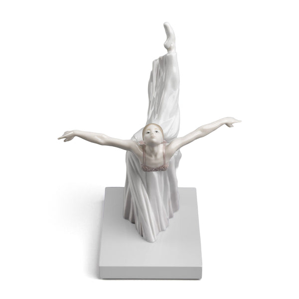 Giselle Arabesque Ballet Figurine <br> 
(L 21 x W 18 x H 28) cm
