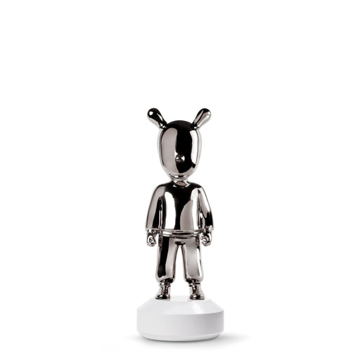 The Guest Figurine <br> 
Silver <br> 
(L 19 x W 19 x H 52) cm