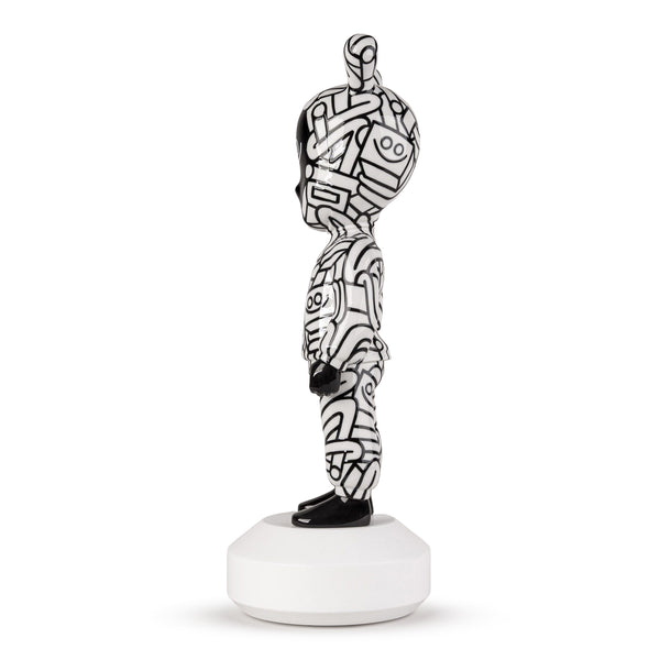 The Guest by Díaz-Faes Figurine <br> 
Black and White <br> 
Limited Edition <br> 
(L 19 x W 19 x H 52) cm