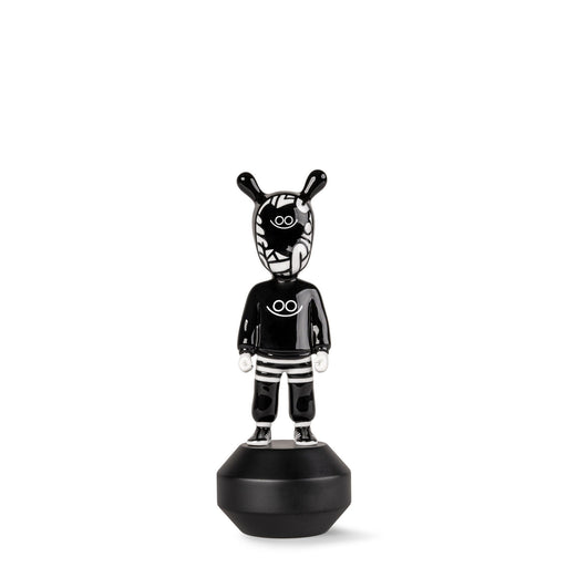 The Guest by Díaz-Faes Figurine <br> 
Black and White <br> 
Limited Edition <br> 
(L 11 x W 11 x H 30) cm