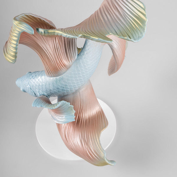 Left Betta Fish Sculpture <br> (L 22 x W 28 x H 33) cm