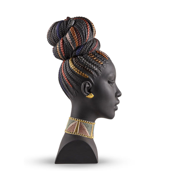 African Colors Sculpture
<br> (L 21 x W 15 x H 39) cm