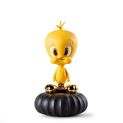 Tweety Sculpture <br> 
(L 15 x W 18 x H 30) cm