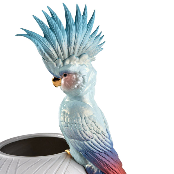 Cockatoo Vase <br> (L 24 x W 27 x H 51) cm