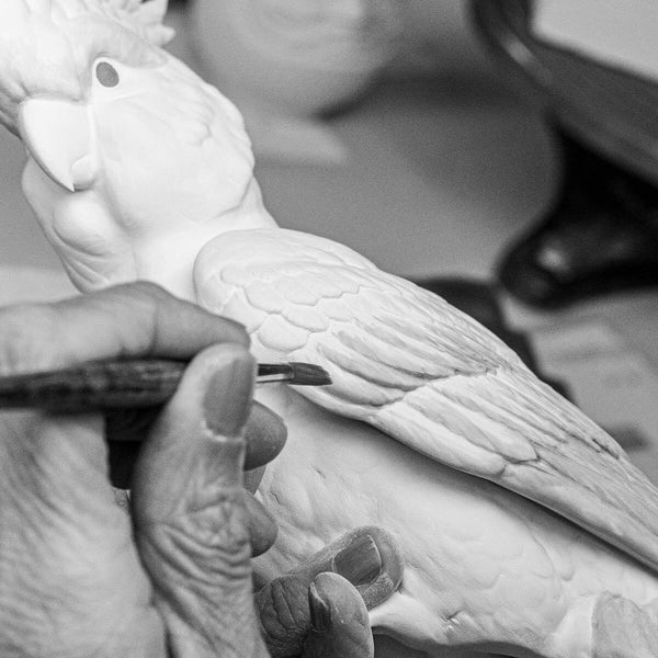 Cockatoo Vase <br> (L 24 x W 27 x H 51) cm