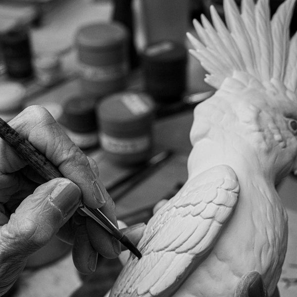 Cockatoo Vase <br> (L 24 x W 27 x H 51) cm