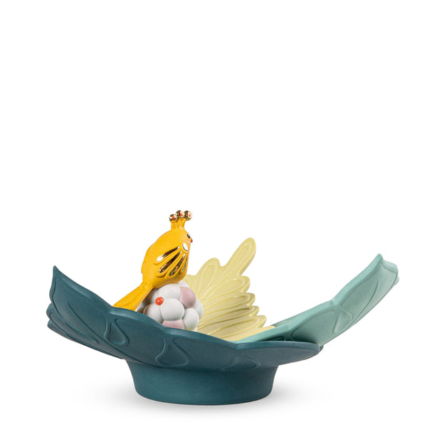 Utopical Centerpiece <br> 
(L 42 x W 47 x H 21) cm