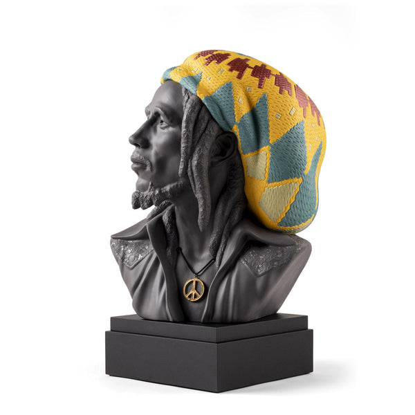 Bob Marley Sculpture <br> 
Limited Edition <br> 
(L 26 x W 30 x H 45) cm