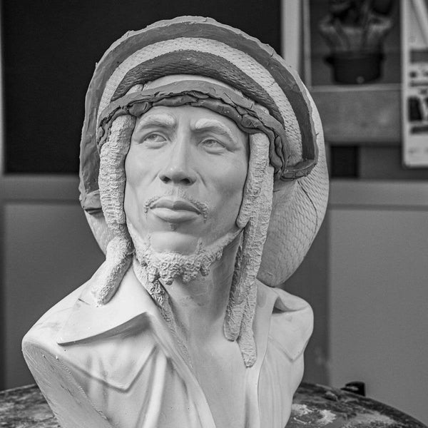 Bob Marley Sculpture <br> 
Limited Edition <br> 
(L 26 x W 30 x H 45) cm