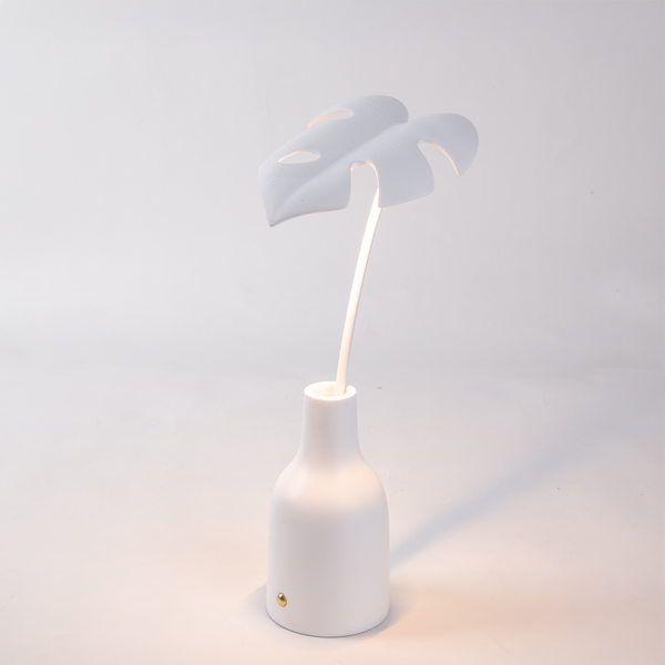 Leaf Light Delicio <br> Rechargeable White Lamp <br> (L 15.5 x W 12 x H 33) cm