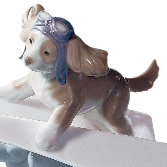 Let's Fly Away Dog Figurine <br> 
(L 12 x W 19 x H 12) cm