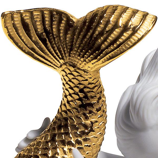 Playing at Sea Mermaid Figurine <br> 
(L 5 x W 12 x H 10) cm