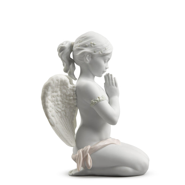 Heavenly Prayer Angel Figurine <br> 
(L 22 x W 26 x H 30) cm