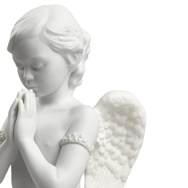 Heavenly Prayer Angel Figurine <br> 
(L 22 x W 26 x H 30) cm
