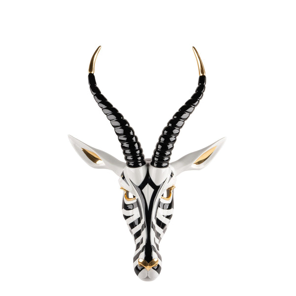 Antelope Mask Sculpture <br> 
(L 18 x W 39 x H 57) cm