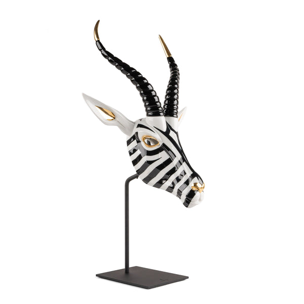 Antelope Mask Sculpture <br> 
(L 18 x W 39 x H 57) cm