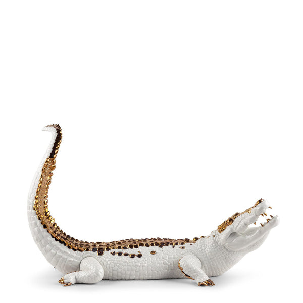 Crocodile Sculpture <br> 
(L 28 x W 68 x H 39) cm
