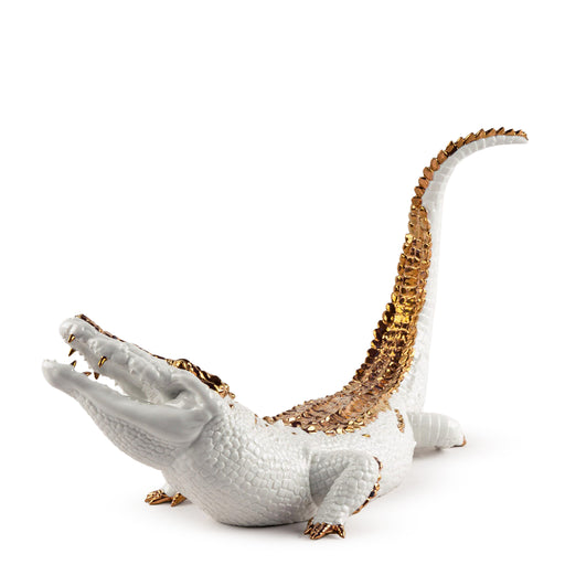 Crocodile Sculpture <br> 
(L 28 x W 68 x H 39) cm