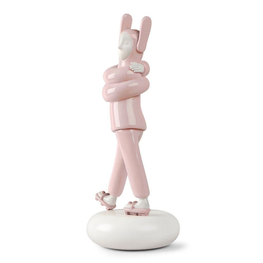 Embraced Sculpture <br> 
Pink <br> 
(L 23 x W 25 x H 57) cm