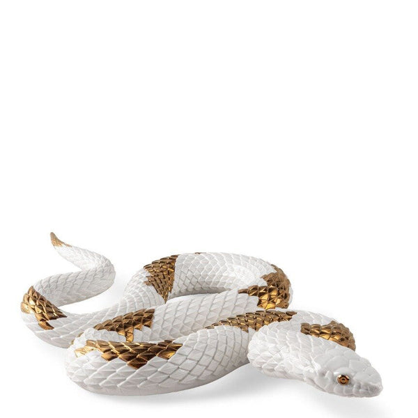 Snake Sculpture <br> 
(L 36 x W 62 x H 9) cm