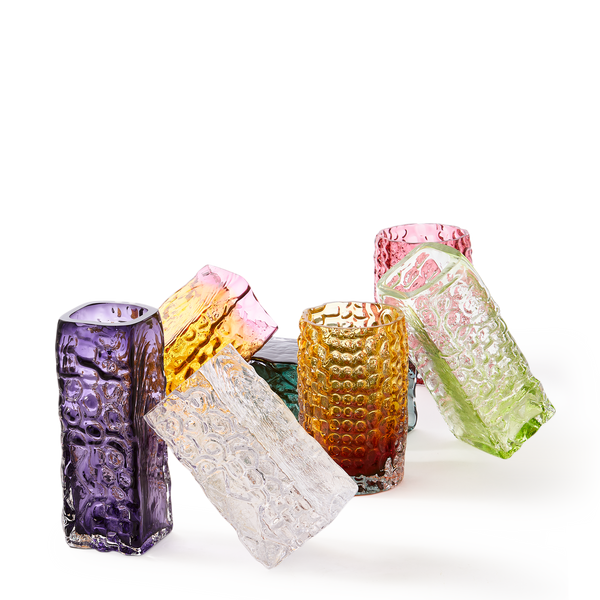 Round Relief Vase<br> 
Light Pink
<br> (Ø 20 x H 30) cm