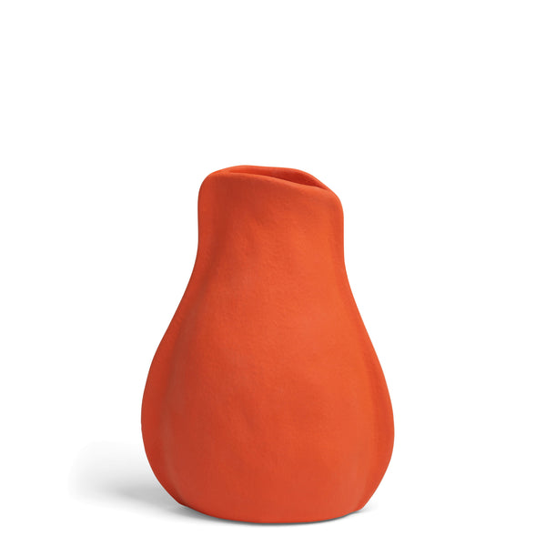 Slice Vase <br> 
Red <br> 
(L 7 x W 12 x H 16.5) cm