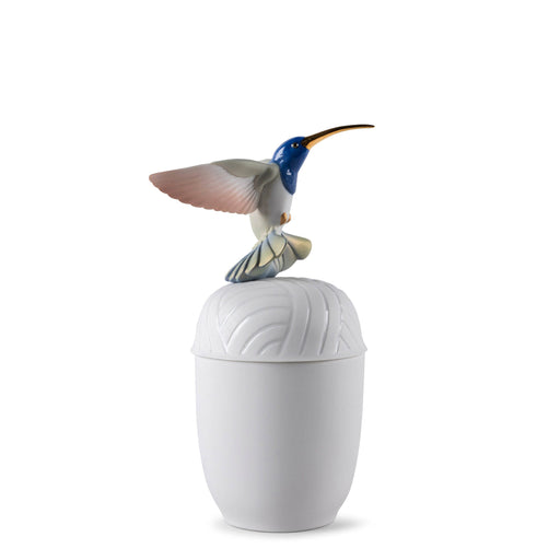 Hummingbird Box <br> 
(L 16 x W 18 x H 29) cm