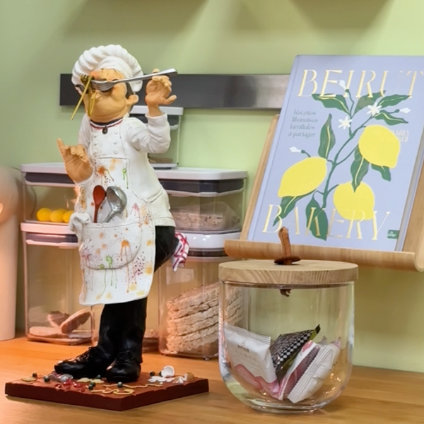 The Cook <br> (L 19 x H 41) cm