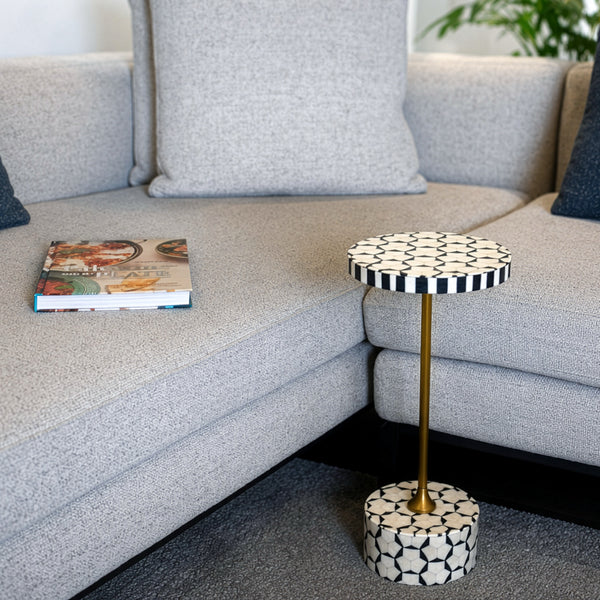 Round Side Table
<br> (Ø 21 x H 53) cm