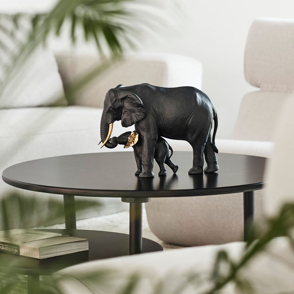 Leading the Way <br> Limited Edition <br> (L 27 x W 29 x H 26) cm