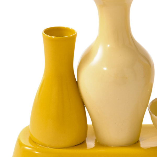 Shanghai Vase <br>
Yellow <br>
(L 13 x W 40.5 x H 26) cm