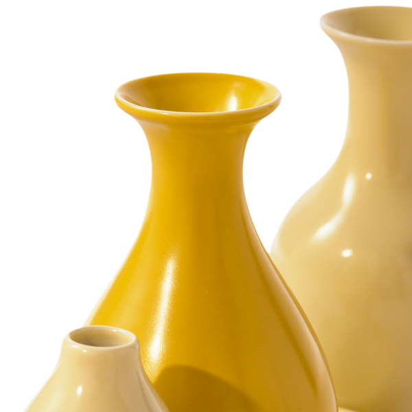 Shanghai Vase <br>
Yellow <br>
(L 13 x W 40.5 x H 26) cm