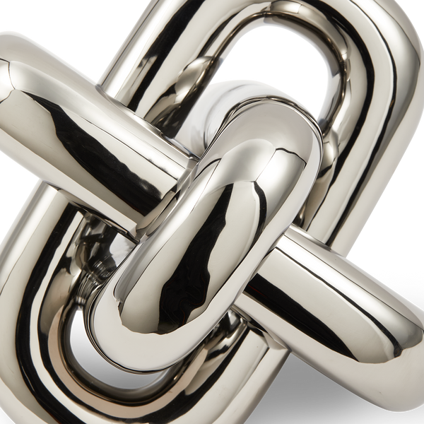 Moving Chain <br> 
Silver <br> 
(L 26 x W 24 x H 19) cm