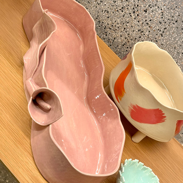Lilies Long Dish <br> 
Pink
<br> ( L 60 x H 8) cm