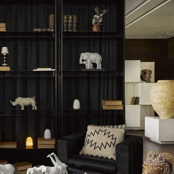 African Bond Mother Figurine <br> 
(L 20 x W 20 x H 38) cm