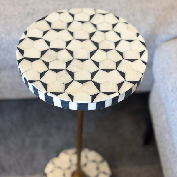 Round Side Table
<br> (Ø 21 x H 53) cm