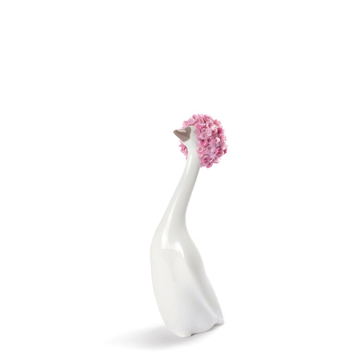 Goossiping Goose Figurine <br> (L 7 x W 6 x H 20) cm