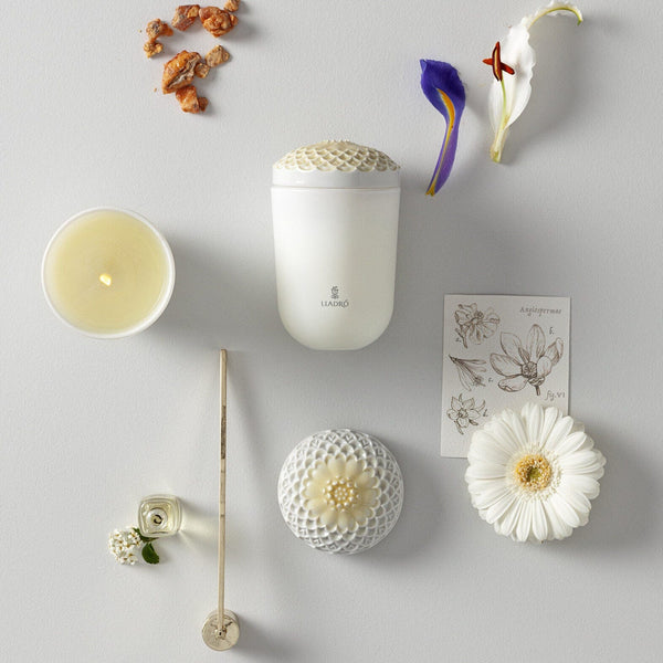 Echoes of Nature Candle <br> Tropical Blossoms <br> (H 12) cm