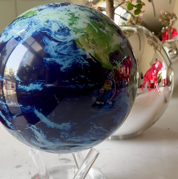 Globe <br> Blue Earth with Clouds <br> (Ø 21 x H 29) cm