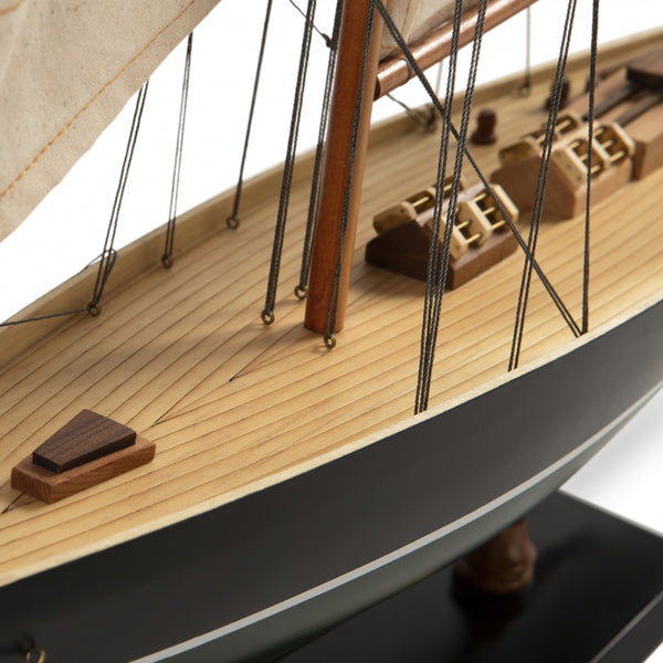 Sail Model 1898 <br> Dark Green <br> (L 67.3 x H 78) cm
