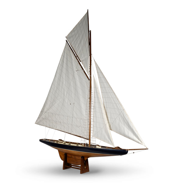 America’s Cup Columbia 1901 <br> (L 173 x H 166.5) cm