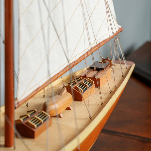 Shamrock Yacht Wood <br> (L 100 x H 123) cm