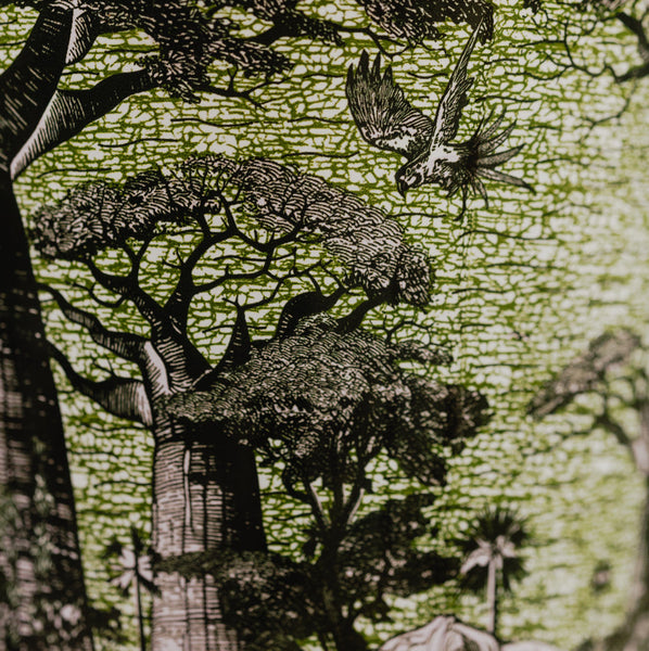 Sacred Trees Touba Candle <br>
Verbena, Lavender, Cedarwood
<br> (H 24) cm