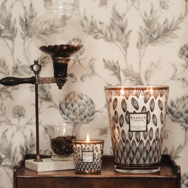 Pierre Marcolini Perou Candle <br> 
Lime, Jasmine, Vetiver
<br> Limited Edition
<br> (H 10) cm