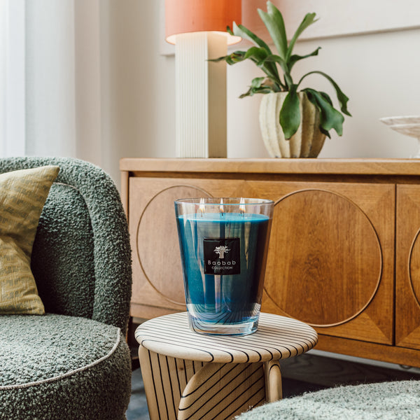 All Seasons Nosy Iranja Candle <br> 
Sea Spray, Neroli, Floated Wood <br> 
(H 24) cm