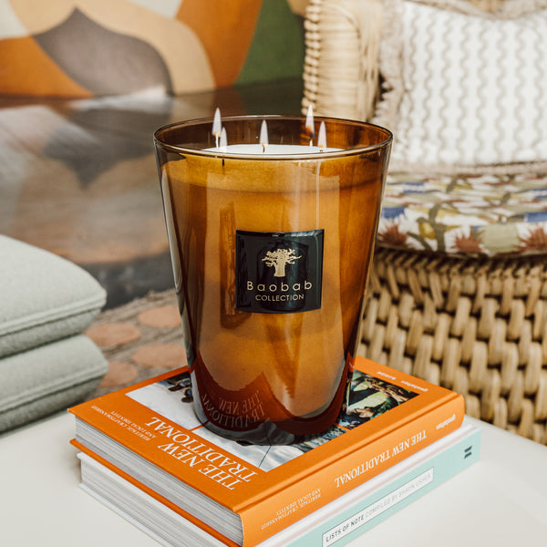 Les Prestigieuses Cuir De Russie Candle <br> Musk and Leather <br> (H 24) cm